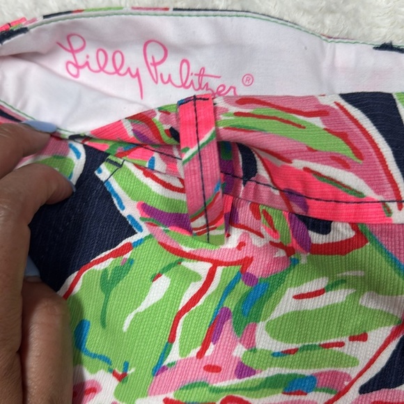 Lilly Pulitzer Callahan Shorts - Picture 3 of 8